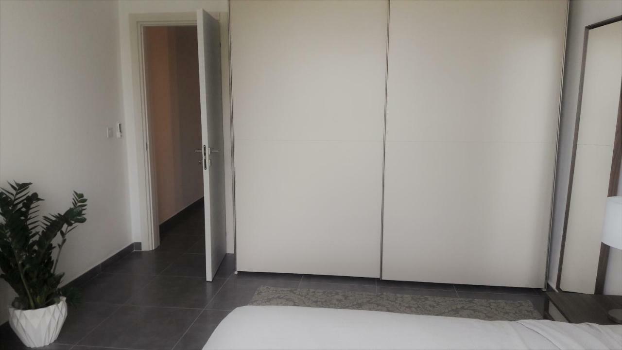 Duplex Maisonette With Heated P-Pool And Jacuzzi سانت جوليان المظهر الخارجي الصورة