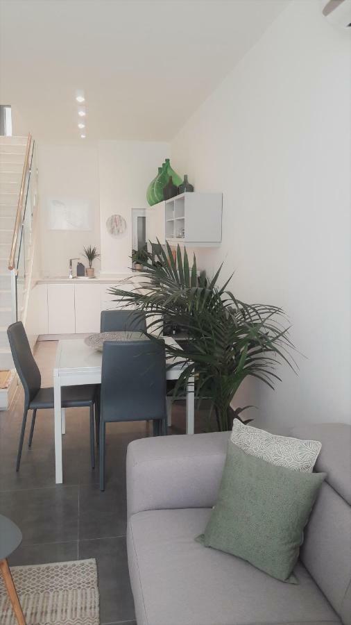 Duplex Maisonette With Heated P-Pool And Jacuzzi سانت جوليان المظهر الخارجي الصورة
